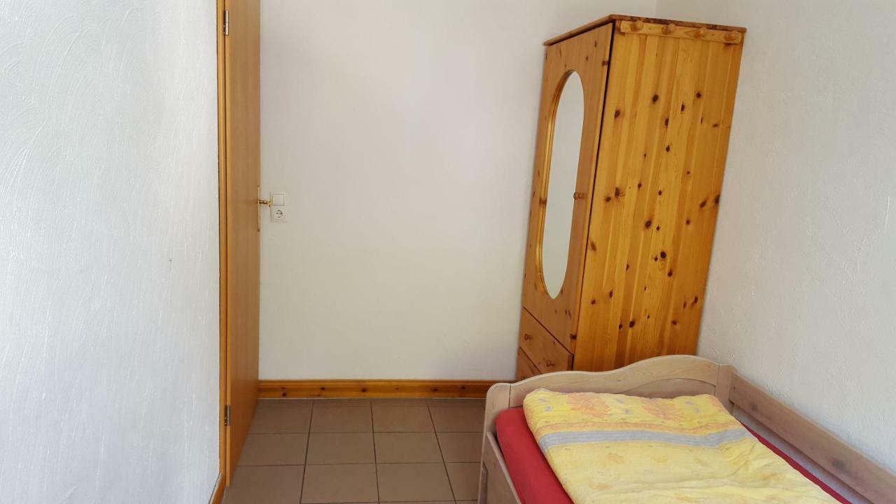 Appartement Haus Britta Ruegen à Lietzow Extérieur photo